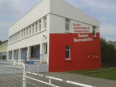 Ravalement bâtiment école Vannes - Josselin Peinture